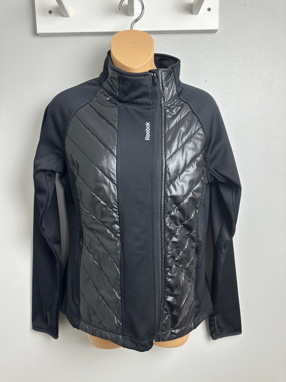 Reebok Black Quilted Panel Hybrid Jacket